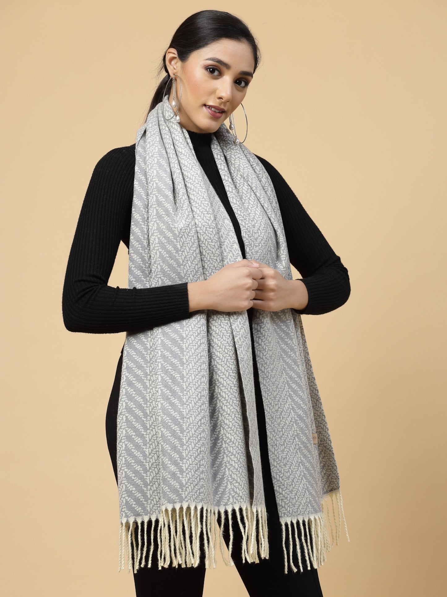 MAFADENY WINTER WRAP GREY STOLE - COZY COMFORT IN SUBTLE ELEGANCE