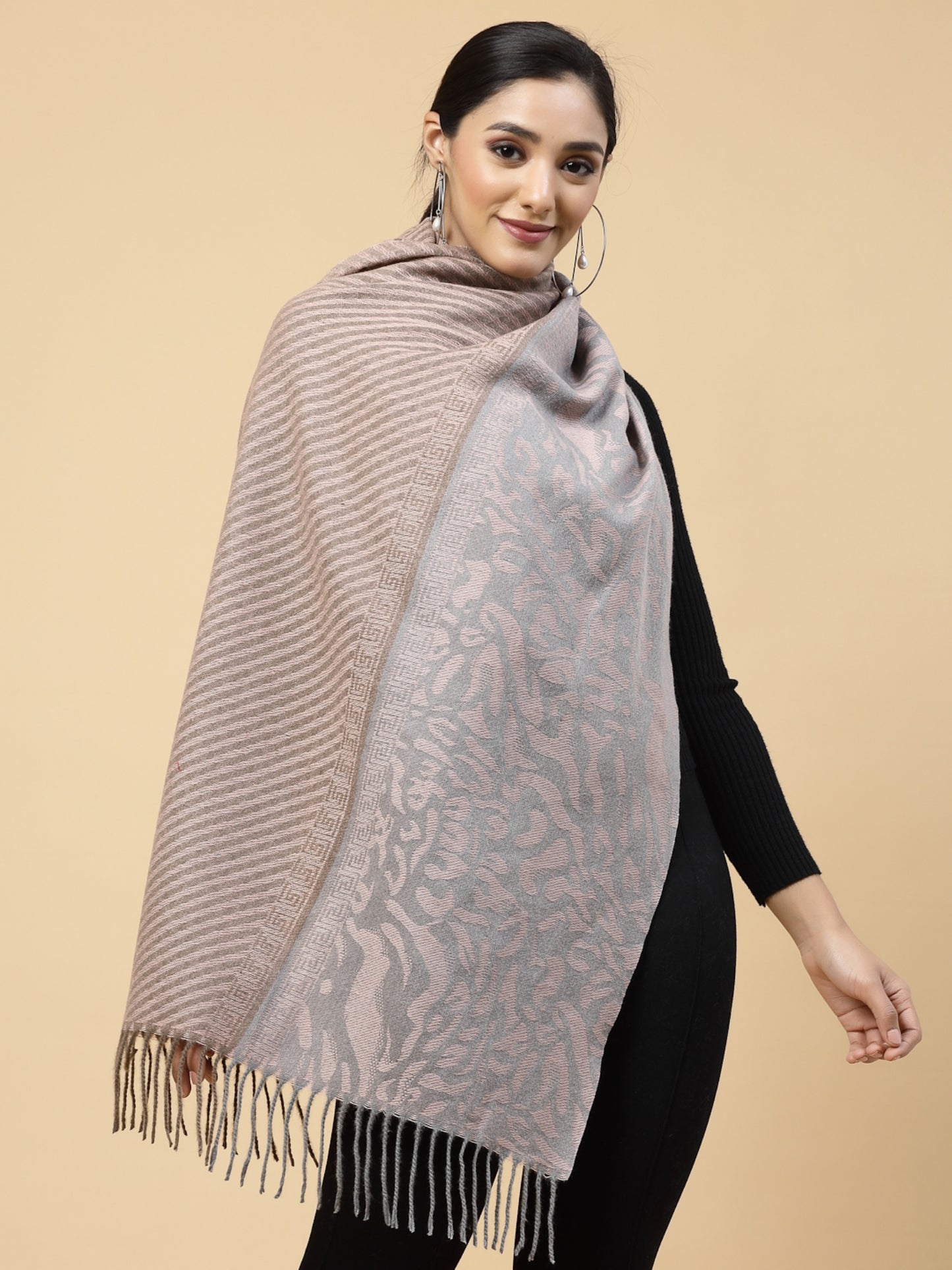 MAFADENY WINTER WRAP PEACH STOLE - COZY COMFORT IN SUBTLE ELEGANCE