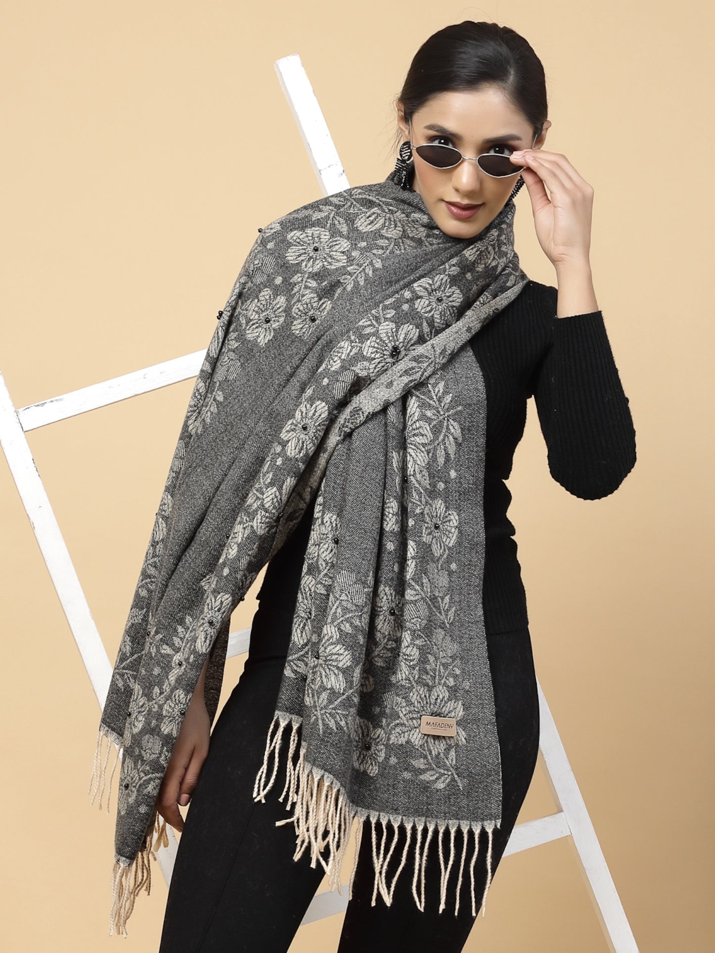 MAFADENY WINTER WRAP GREY STOLE - COZY COMFORT IN SUBTLE ELEGANCE