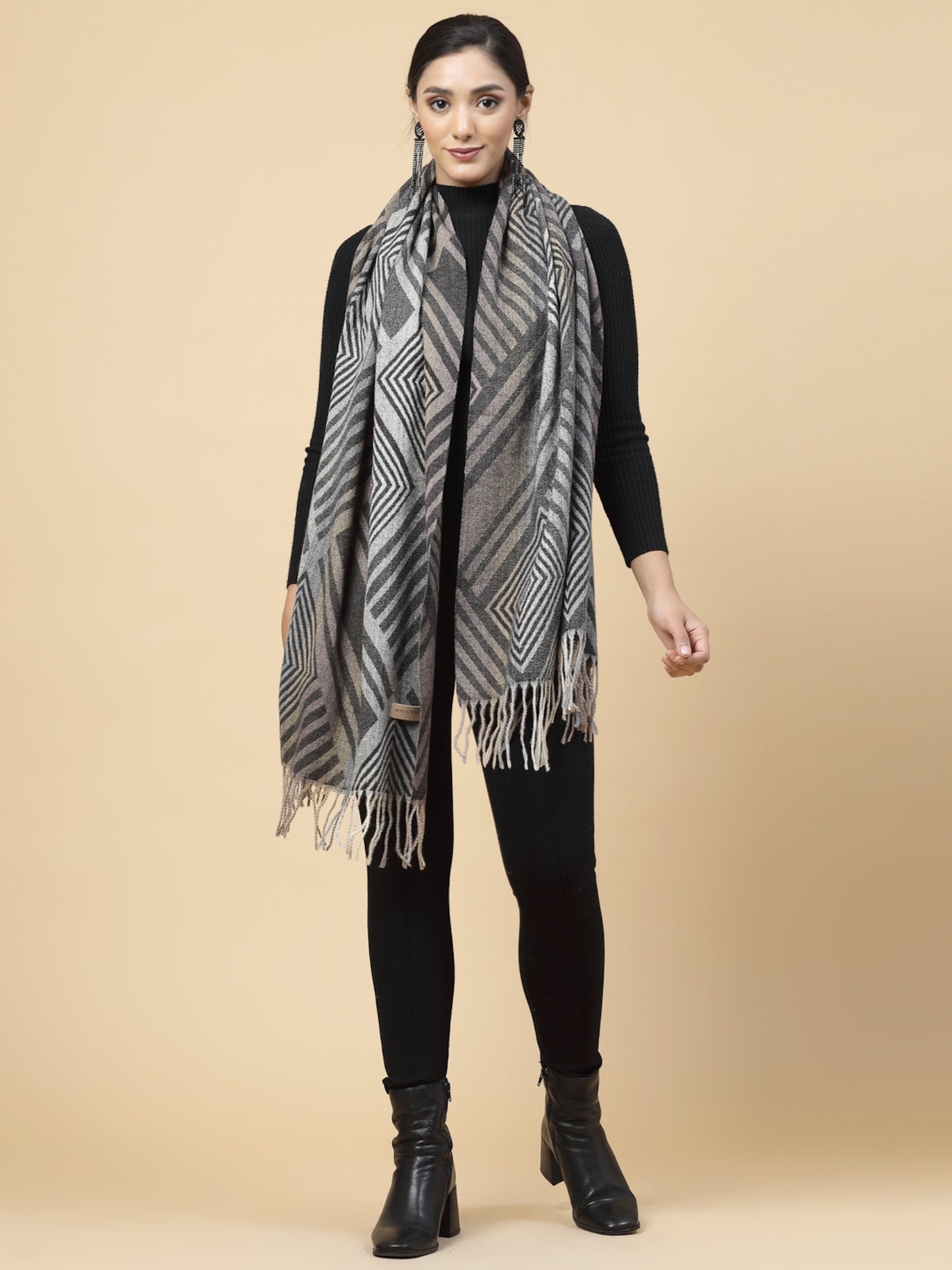 MAFADENY WINTER WRAP GREY STOLE - COZY COMFORT IN SUBTLE ELEGANCE