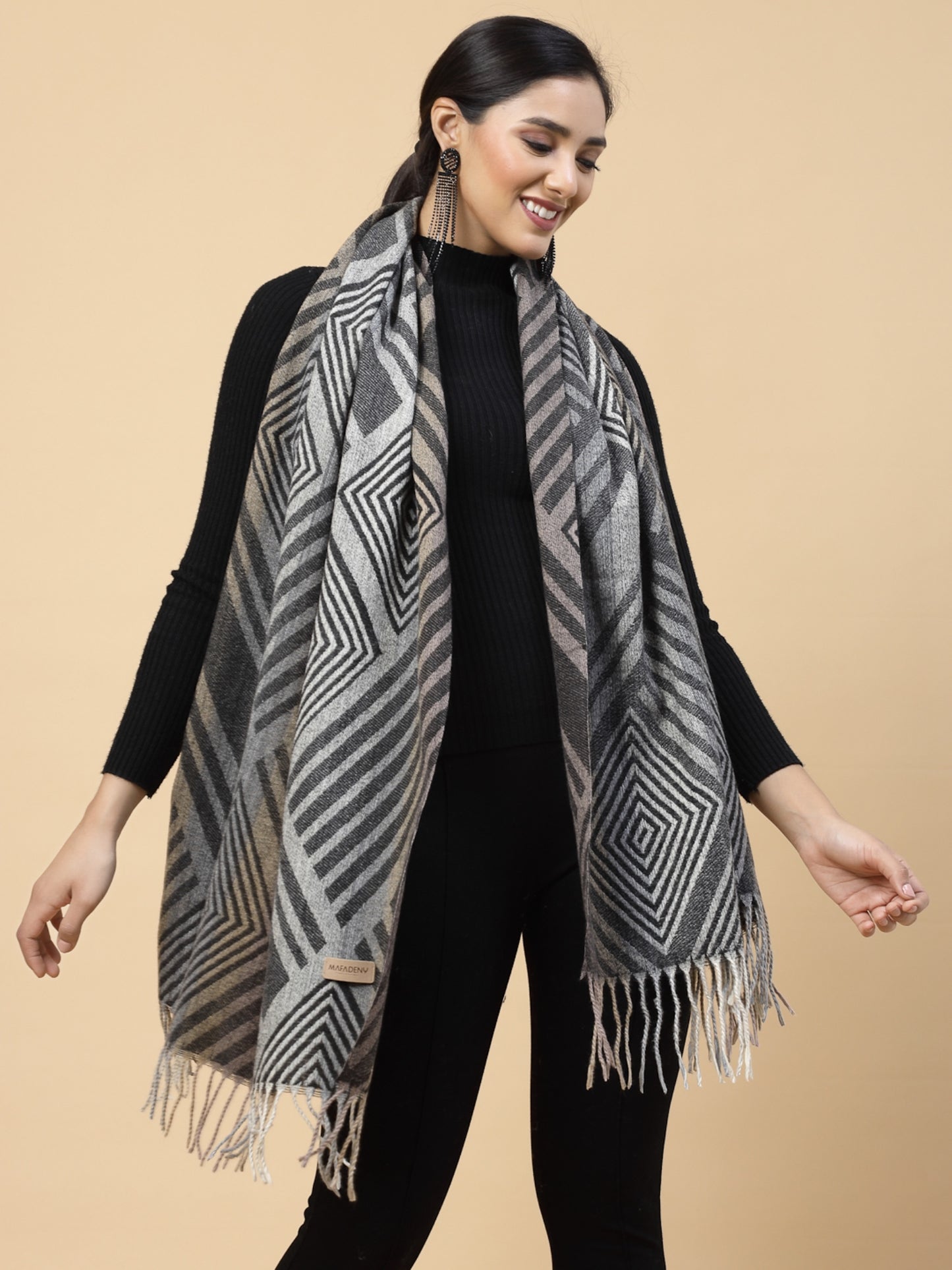 MAFADENY WINTER WRAP GREY STOLE - COZY COMFORT IN SUBTLE ELEGANCE