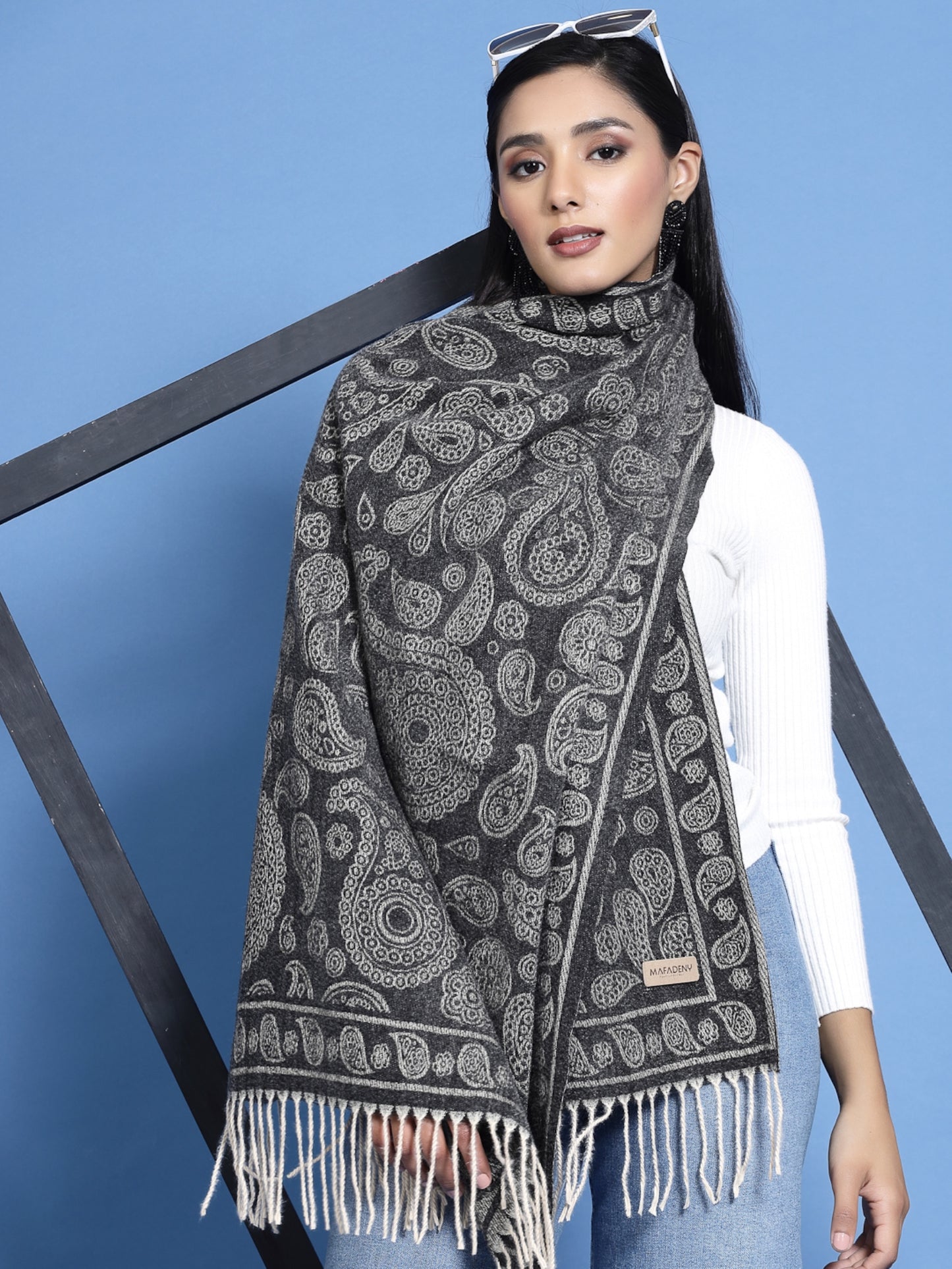 MAFADENY WINTER WRAP BLACK STOLE - COZY COMFORT IN SUBTLE ELEGANCE