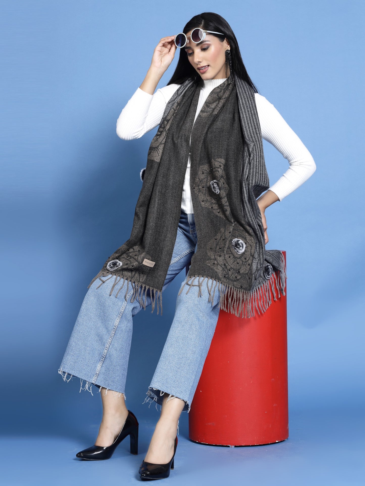 MAFADENY WINTER WRAP D.GREY STOLE - COZY COMFORT IN SUBTLE ELEGANCE