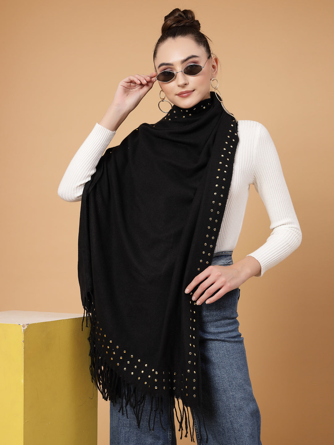 MAFADENY WINTER WRAP BLACK STOLE - COZY COMFORT IN SUBTLE ELEGANCE