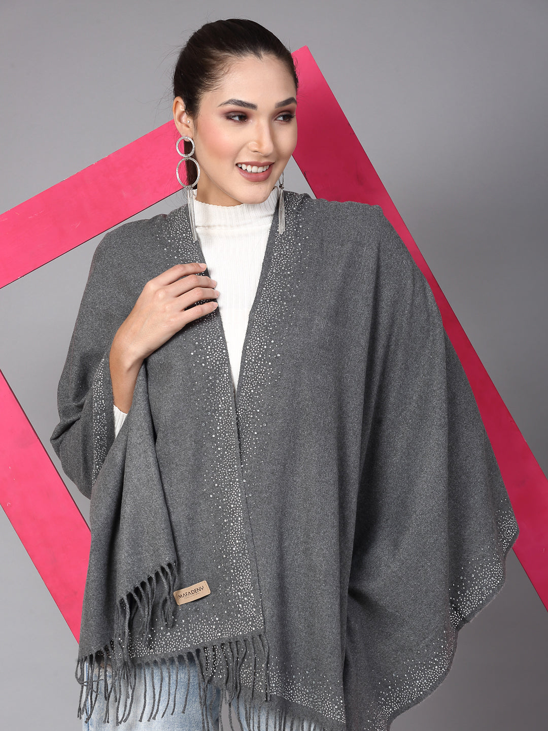 MAFADENY WINTER WRAP GREY STOLE - COZY COMFORT IN SUBTLE ELEGANCE