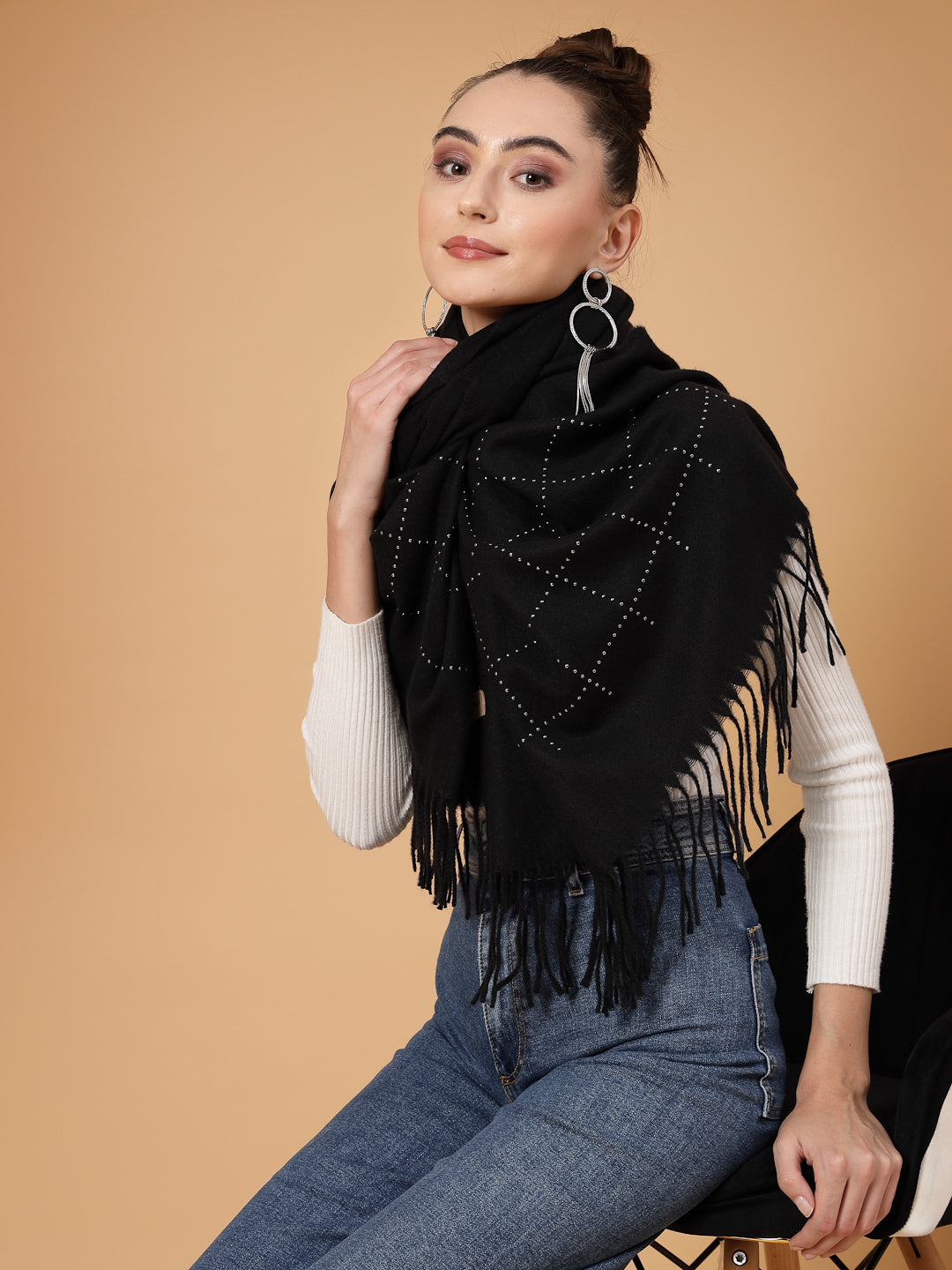 MAFADENY WINTER WRAP BLACK STOLE - COZY COMFORT IN SUBTLE ELEGANCE