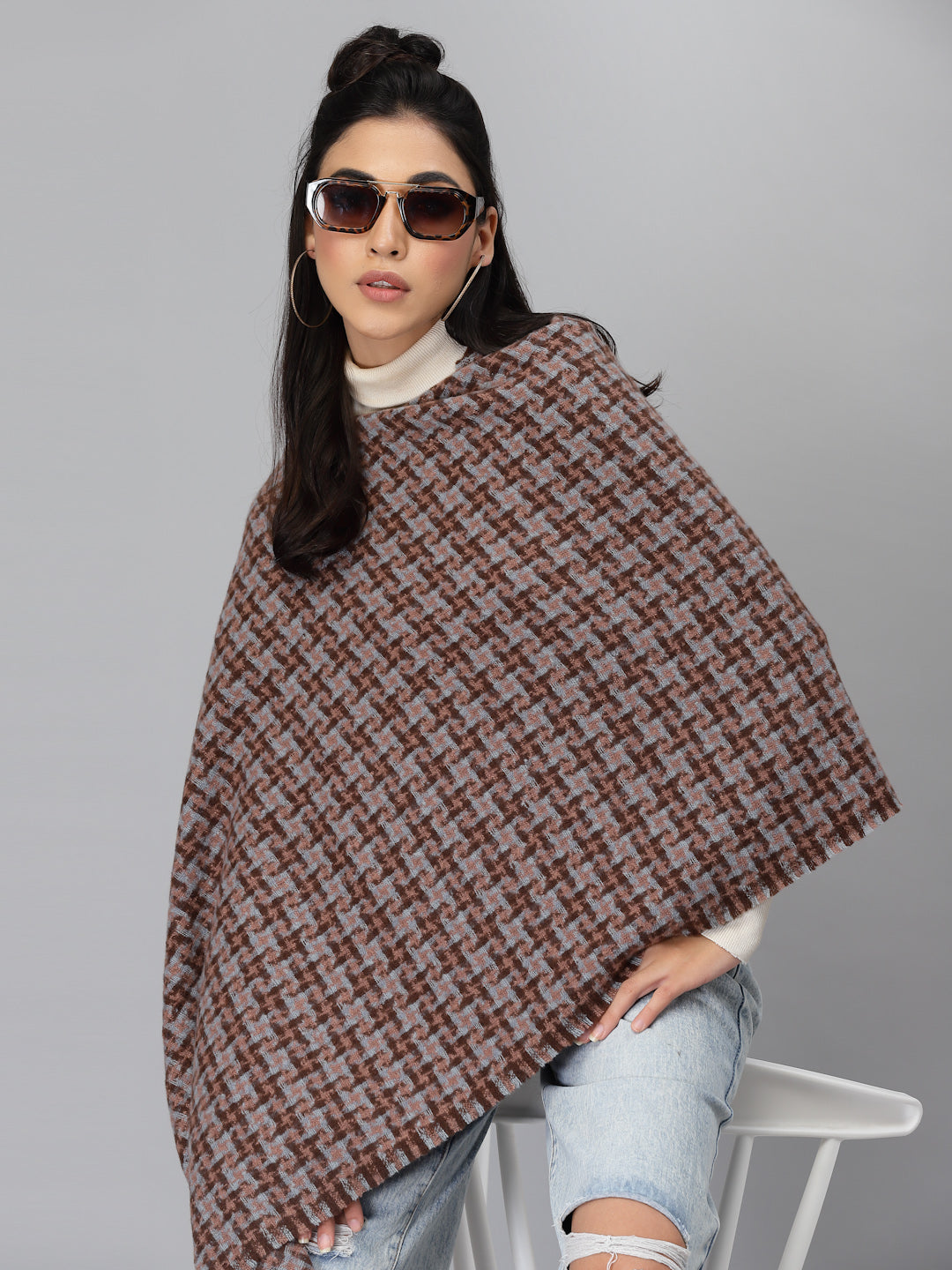 Mafadeny Women Brown & Blue Woven Design Stole