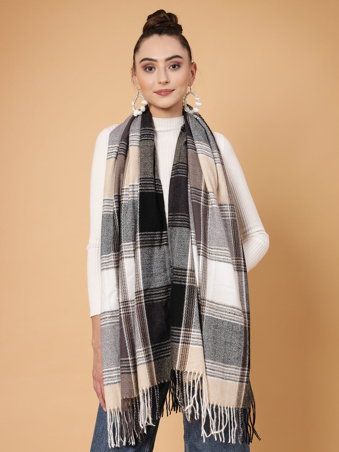 MAFADENY WINTER WRAP BLACK STOLE - COZY COMFORT IN SUBTLE ELEGANCE