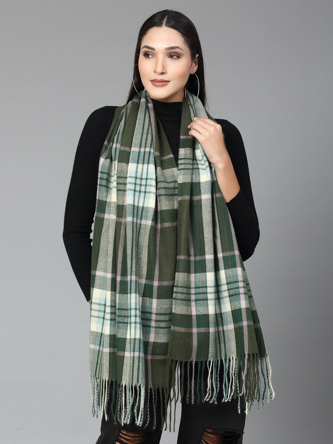 MAFADENY WINTER WRAP GREEN STOLE - COZY COMFORT IN SUBTLE ELEGANCE