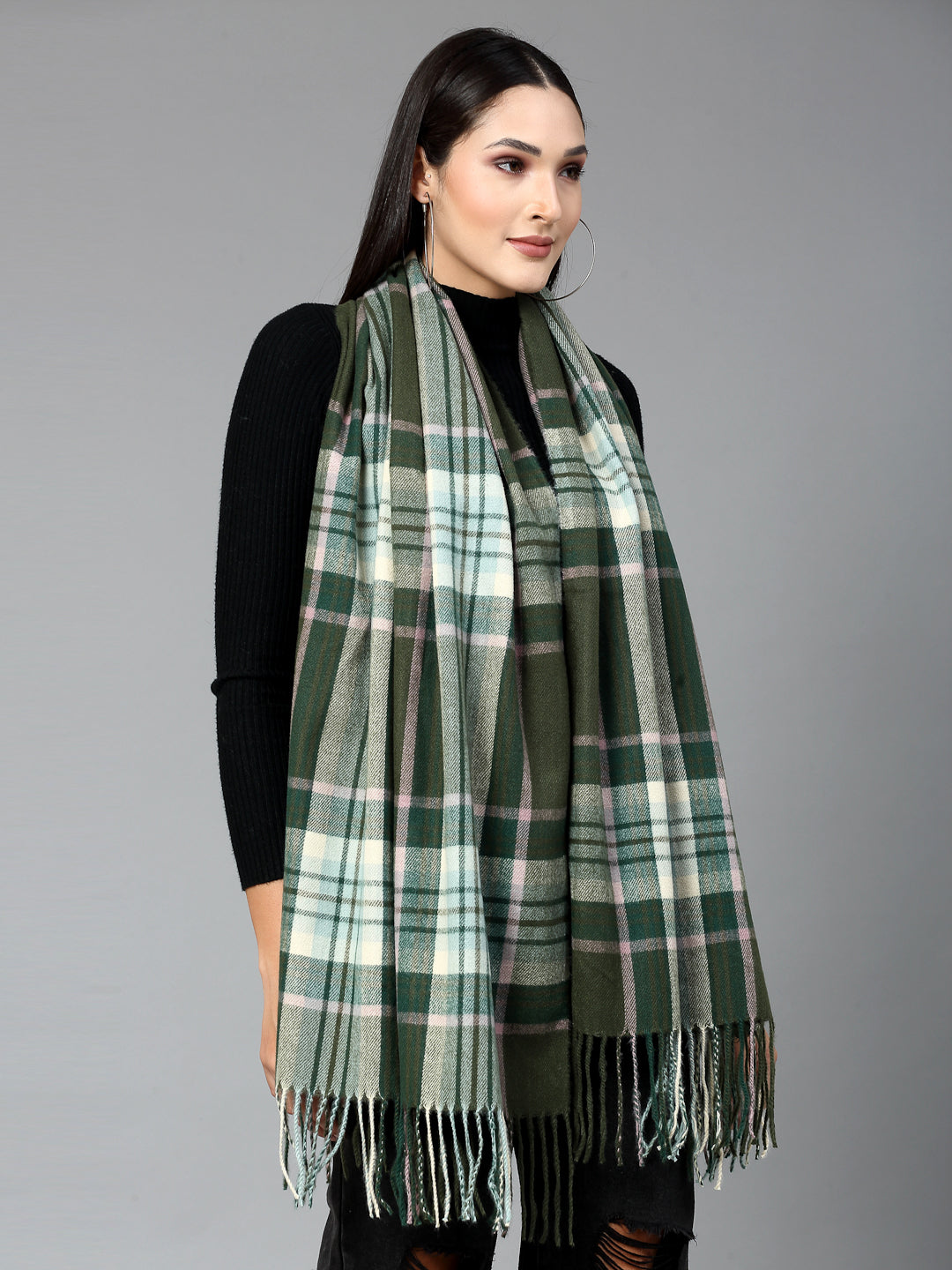 MAFADENY WINTER WRAP GREEN STOLE - COZY COMFORT IN SUBTLE ELEGANCE