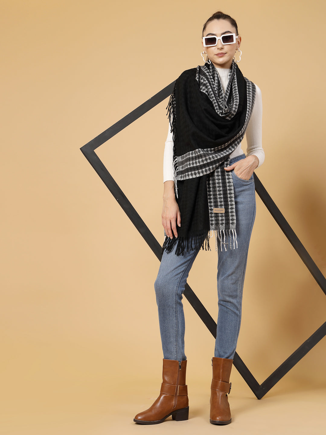 MAFADENY WINTER WRAP BLACK STOLE - COZY COMFORT IN SUBTLE ELEGANCE