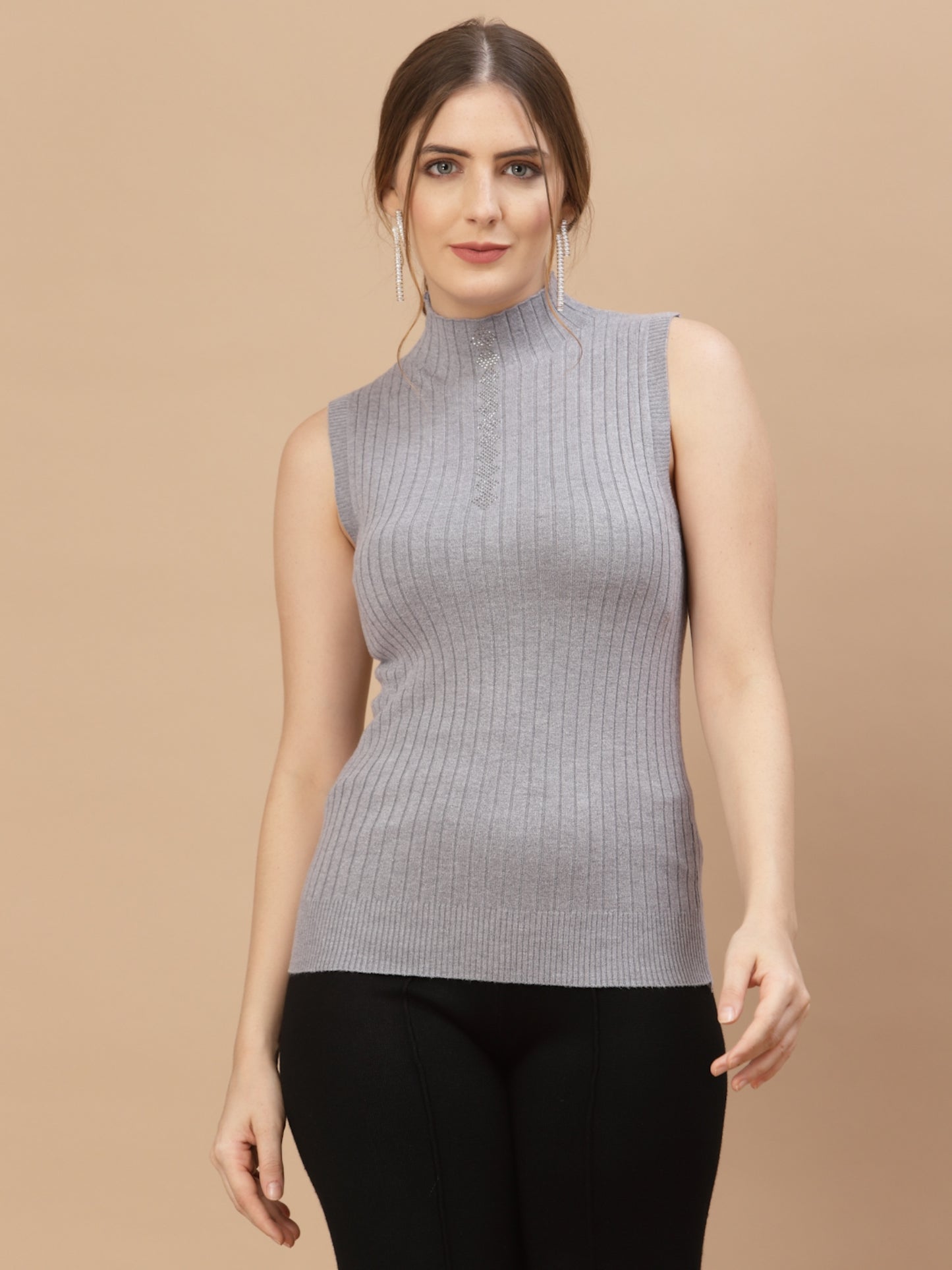 Mafadeny Women Grey Cable Knit Sweater Vest with Embellished Detail