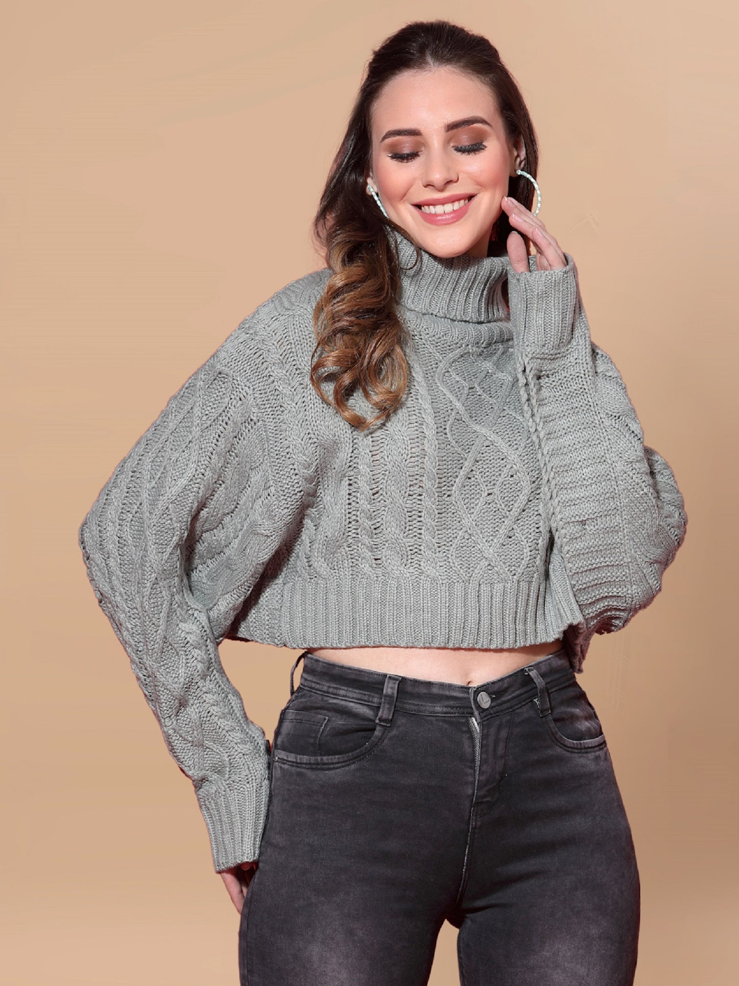 Mafadeny Women Grey Cable Knit Crop Pullover