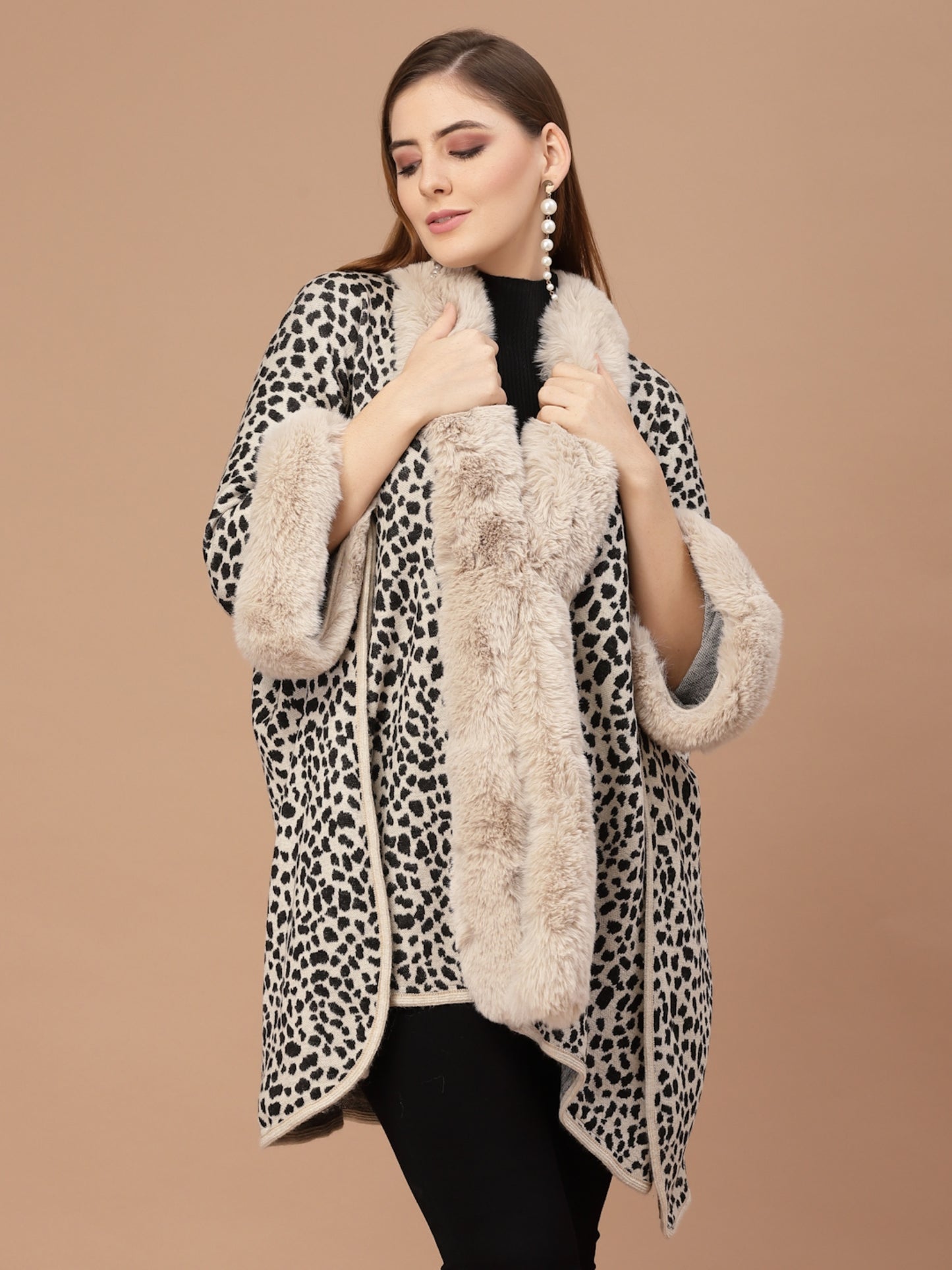 Mafadeny Women Beige & Black Animal Printed Poncho