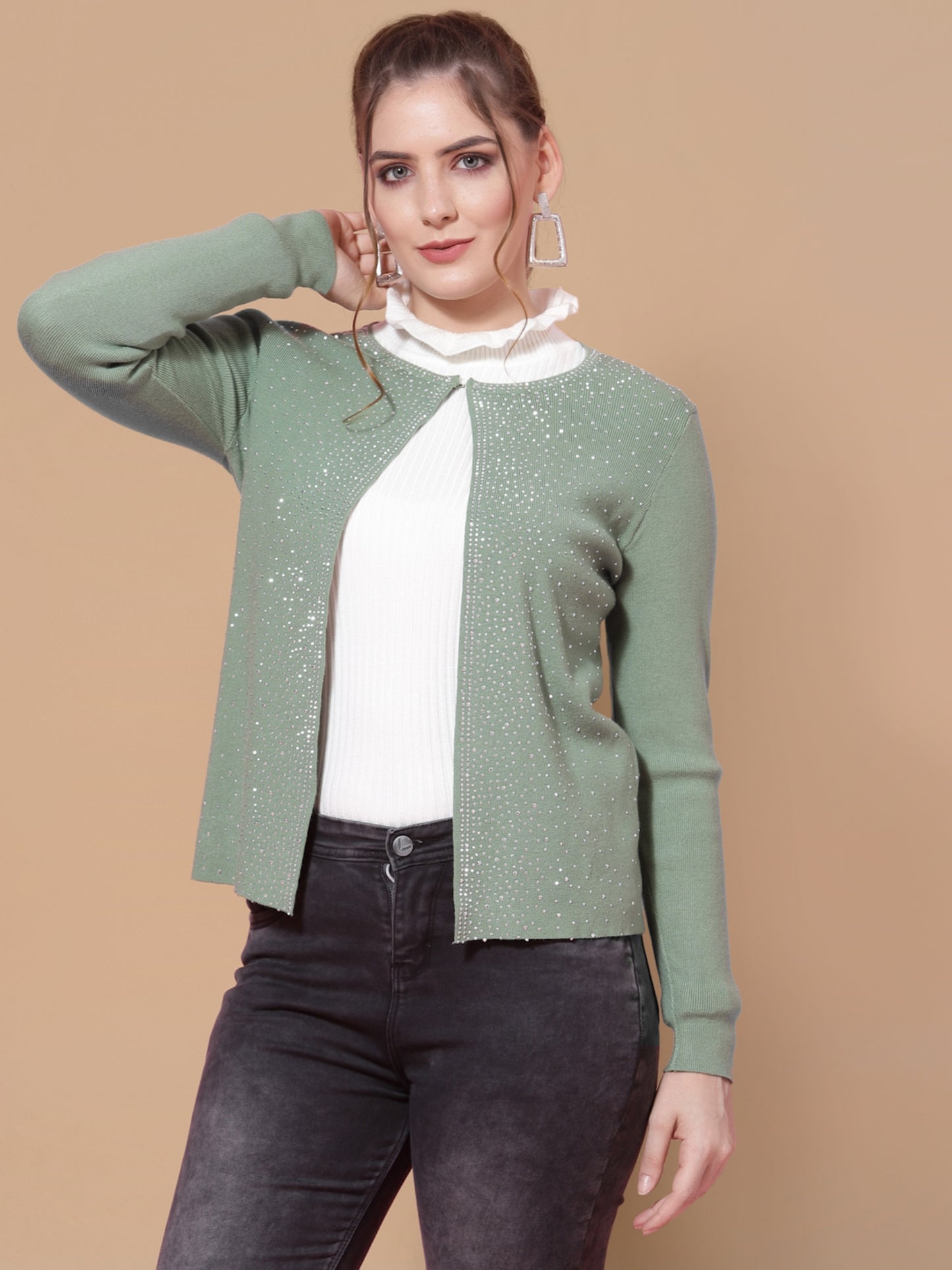 Mafadeny Women Green Embellished Shrug