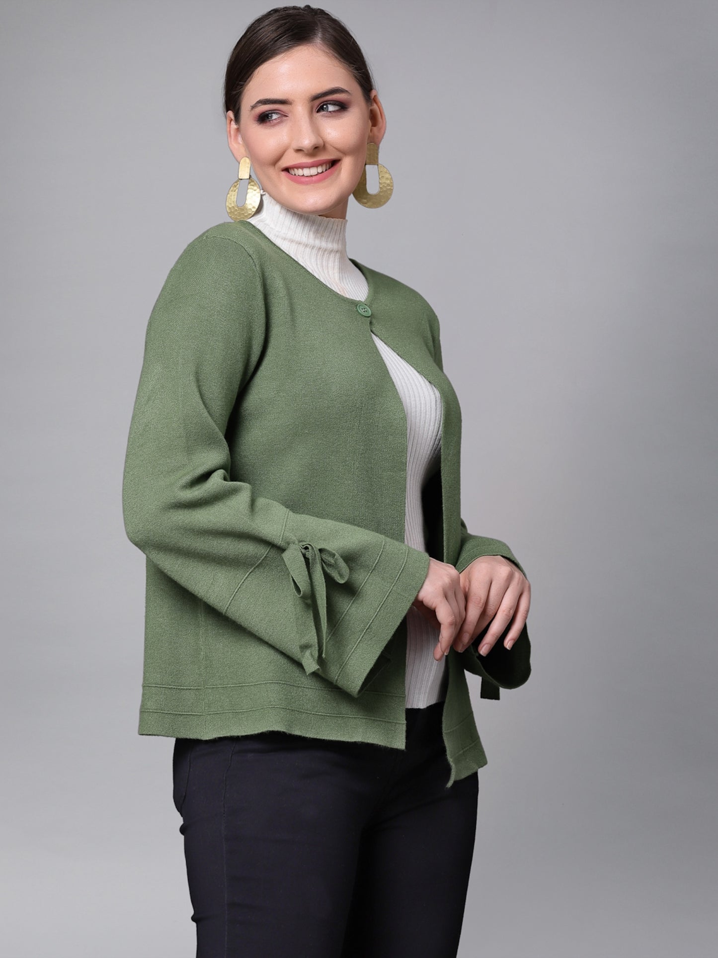 Mafadeny Women Green Solid Shrug