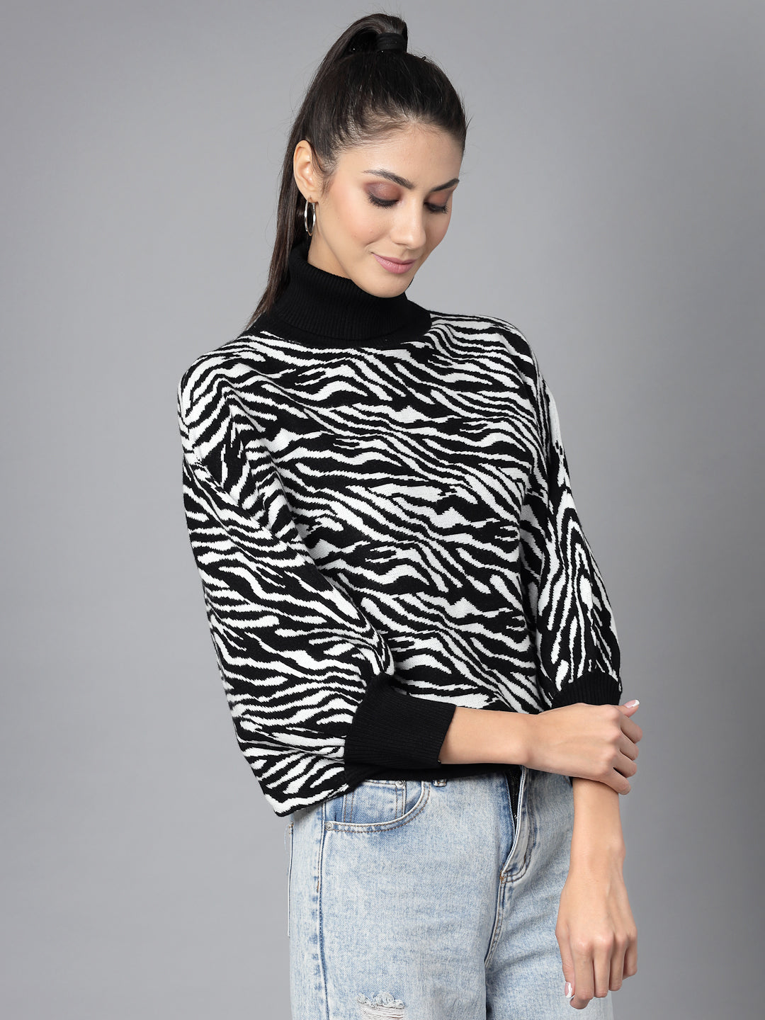 Mafadeny Women Winter Wear Black & White Stylished Top