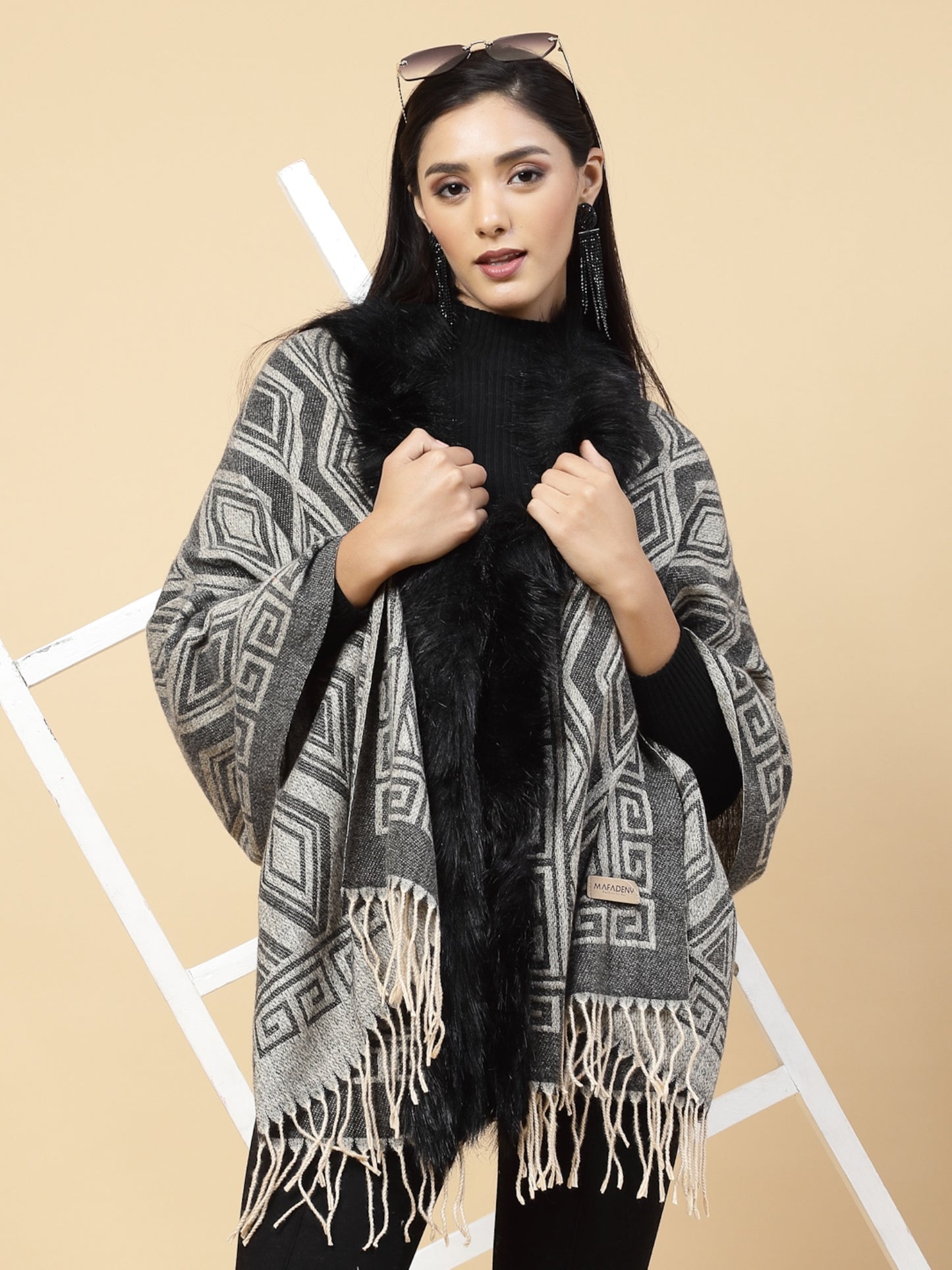 Mafadeny Women Winter Wear Grey Stylish & Cosy Ponchoo